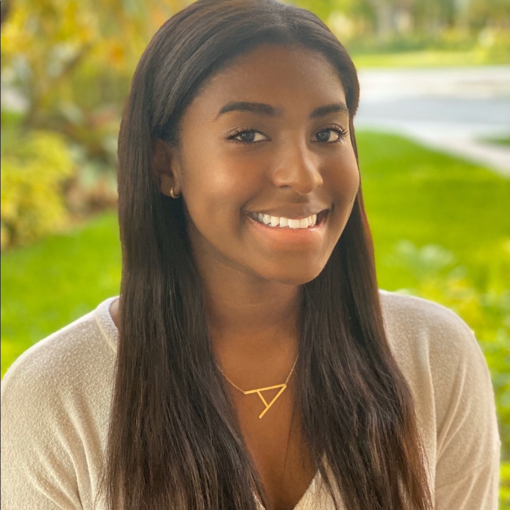 Meet your Posher, Ariana